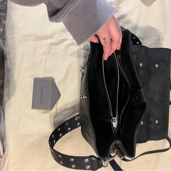 All Saints Women's Black Leather Sid Shoulder Bag/Convertible Backpack C… - Picture 5 of 5